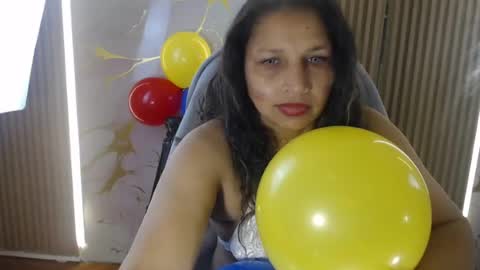 danna_sg online show from June 18, 4:47 am