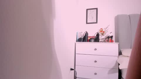 Insta DannaBlueX  online show from September 28, 6:13 pm