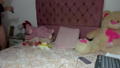 Danna Sofia jeins online show from March 2, 1:18 pm