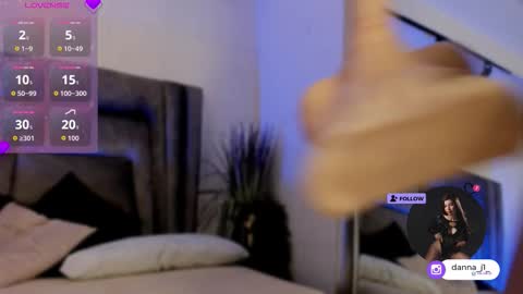 Danna online show from November 19, 7:25 pm