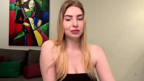 dannamissss online show from January 24, 7:28 pm