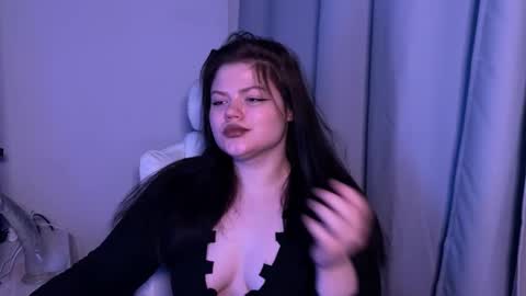 darina_wilsons online show from January 18, 9:05 am