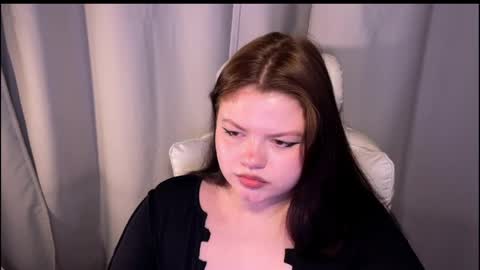 darina_wilsons online show from April 23, 6:54 pm