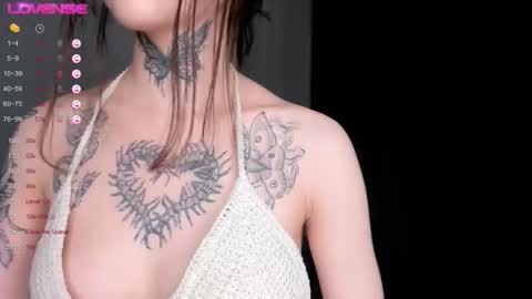 Ester online show from October 1, 2:22 pm