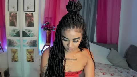 dark_flama online show from April 12, 2:14 am