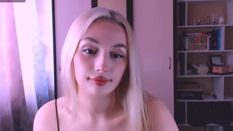 Lana online show from March 3, 9:38 am