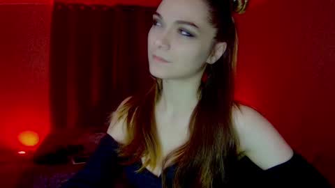 roseredgoddess online show from December 21, 2:09 am