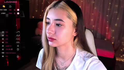 Belle online show from February 10, 4:30 am