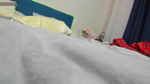 darlenedolce online show from February 2, 7:35 pm