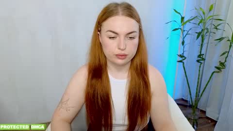 daryana_a online show from April 1, 10:27 am