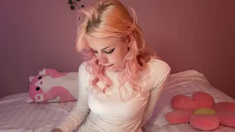 Maggie online show from May 27, 10:45 am