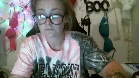 DEBBIE online show from October 12, 9:39 pm