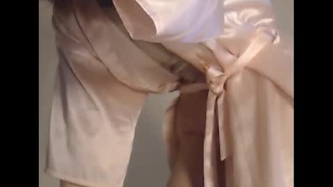 Deelightfull online show from February 13, 8:27 am