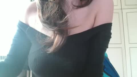 KamiDevi online show from March 28, 2:16 pm