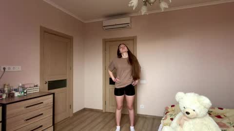 Mila online show from March 30, 9:31 am