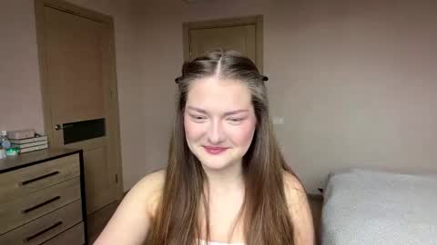 Mila online show from April 12, 8:50 am