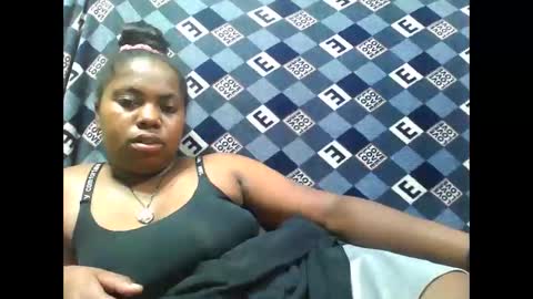 deliah712909 online show from November 20, 10:38 am