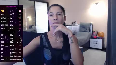 Nicole online show from September 23, 8:23 am