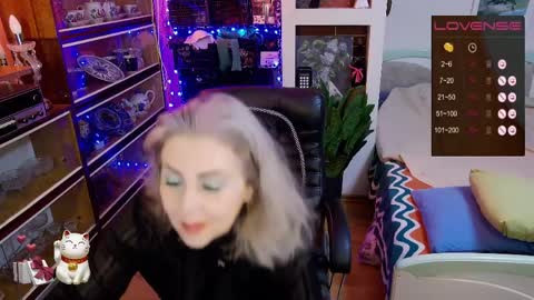 Delicacat online show from April 4, 7:13 pm