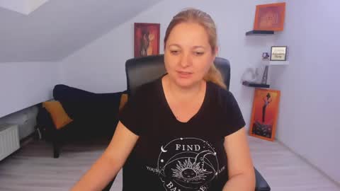DeliciousLolly online show from May 25, 3:16 am