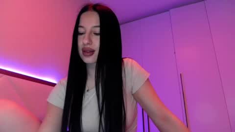 delly_love online show from April 5, 7:24 pm