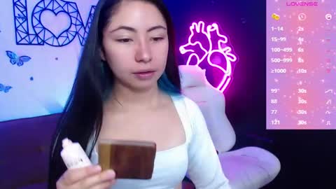 Demy  online show from March 10, 9:29 pm