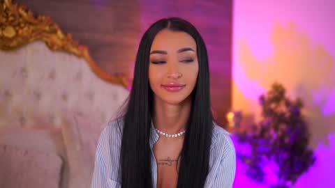 denisedevilles online show from February 1, 7:57 am