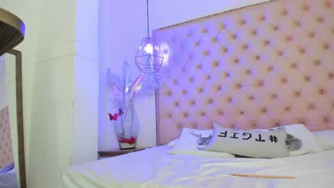 denisse_logan online show from April 2, 3:15 am