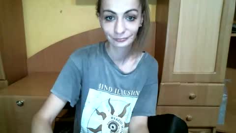 DennisXCarol online show from December 18, 10:31 am