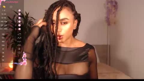 Destinne Mill online show from April 13, 12:50 pm