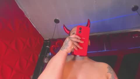 devil_taylorx online show from October 15, 3:14 pm