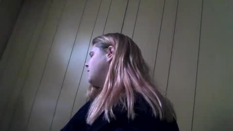 devykitten online show from January 22, 9:00 pm