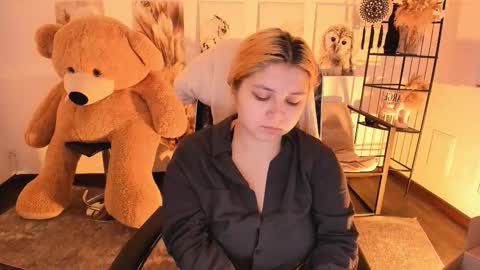 Dia online show from January 6, 7:28 pm