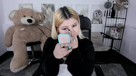 Dia online show from January 15, 2:06 am