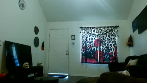 DiamondMonroeXo online show from October 6, 5:07 pm