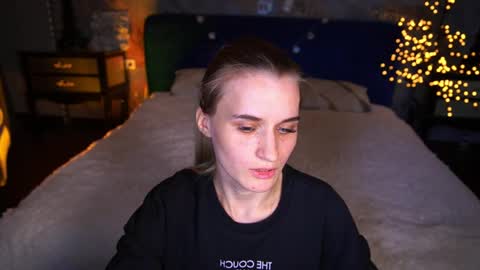 DiamondNina online show from April 13, 1:45 pm