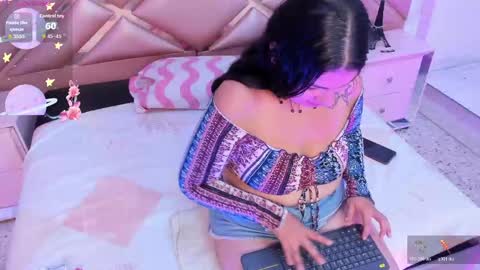 dianasheren online show from April 24, 8:44 pm