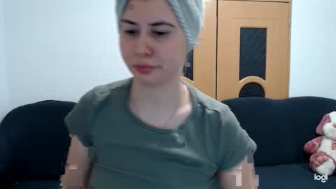 dianasmiey7 online show from March 5, 8:01 pm