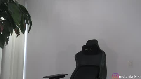 Melania   -    online show from January 10, 8:15 pm