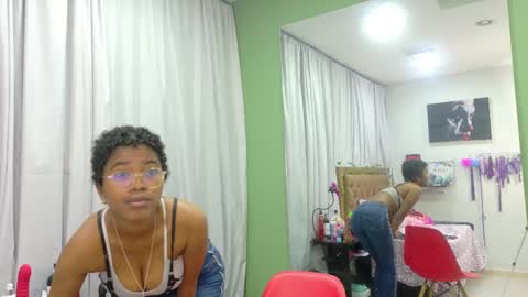 didoelizabeth online show from October 9, 1:37 pm