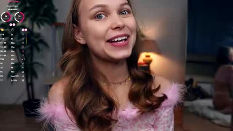 Elwyna online show from September 18, 7:45 pm