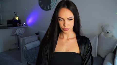 Dilara online show from May 18, 2:45 pm