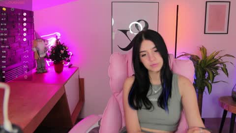 Dina Foxxx online show from December 5, 1:28 pm