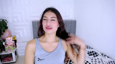 DINA online show from March 8, 4:05 pm