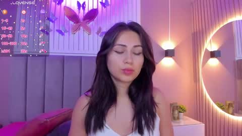 Cristal  online show from February 5, 3:45 am