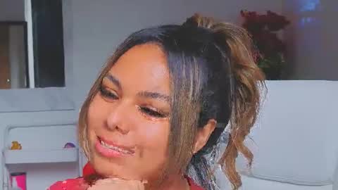 diosadeluniverso_ online show from January 16, 6:37 pm