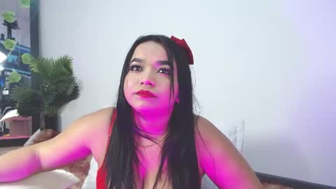disyamil_pineda online show from June 11, 3:36 am