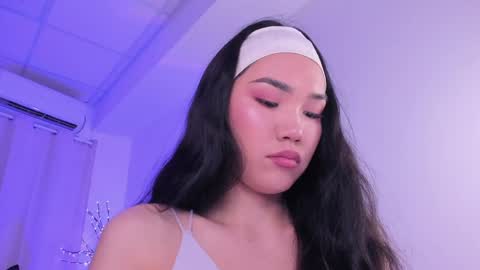 AKITA MEW MEW Follow  online show from April 13, 5:31 am