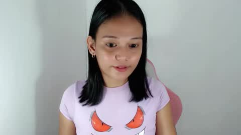 Crystal mae online show from May 2, 9:18 pm