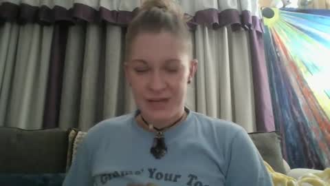 dixie_comanche online show from December 19, 5:18 am